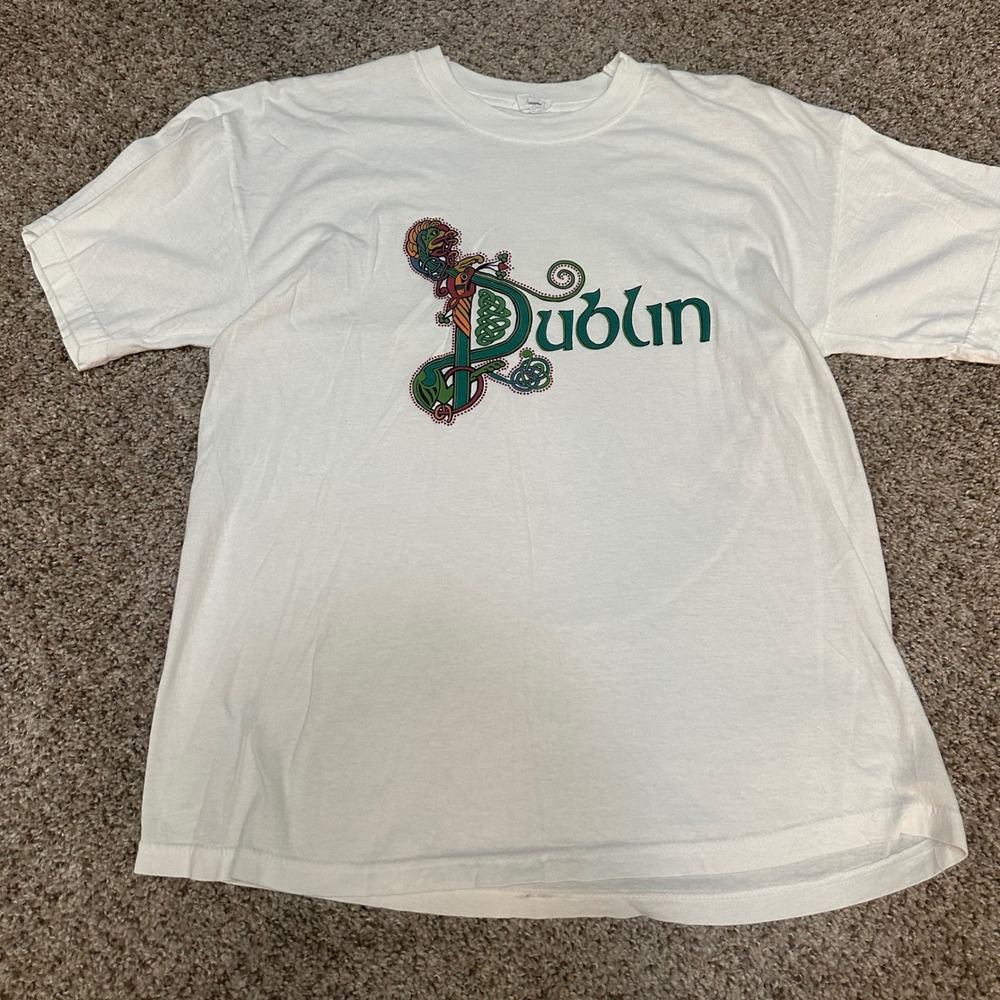 Vintage Unbranded Mens Dublin Graphic T-Shirt Large White Preowned Celtic Art